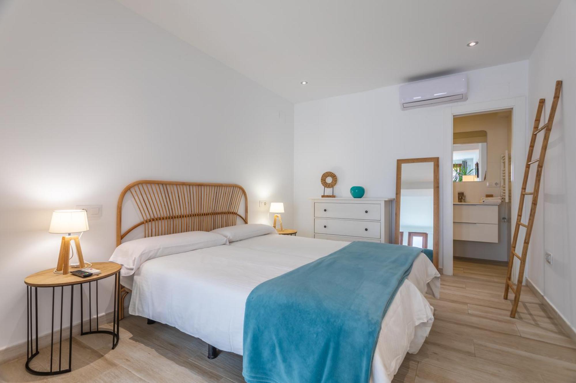 Malabau Beach House Tarifa Luaran gambar
