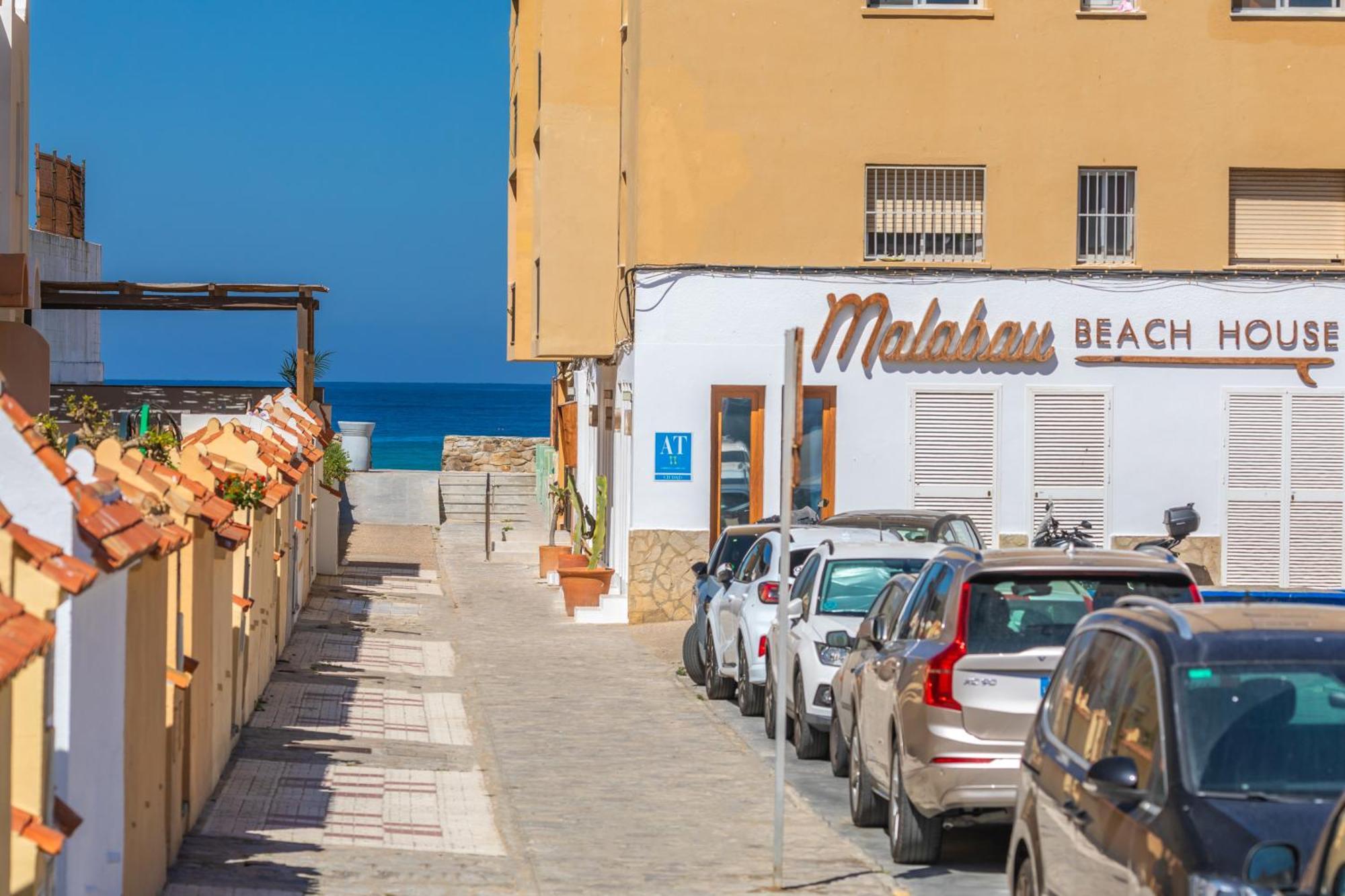 Malabau Beach House Tarifa Luaran gambar