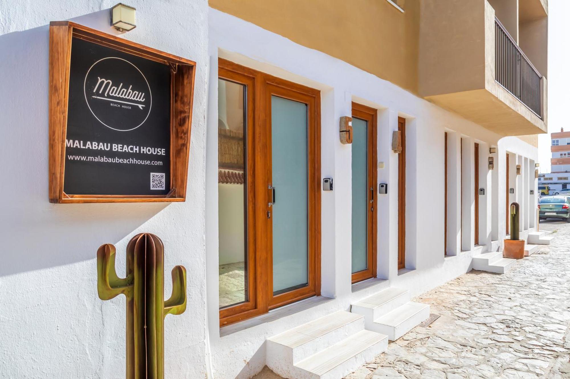 Malabau Beach House Tarifa Luaran gambar