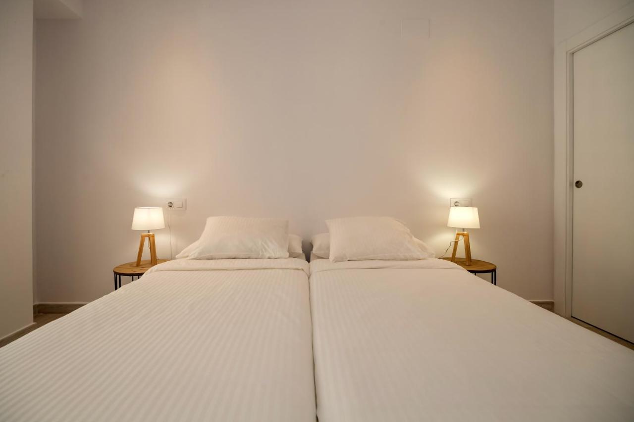 Malabau Beach House Tarifa Luaran gambar